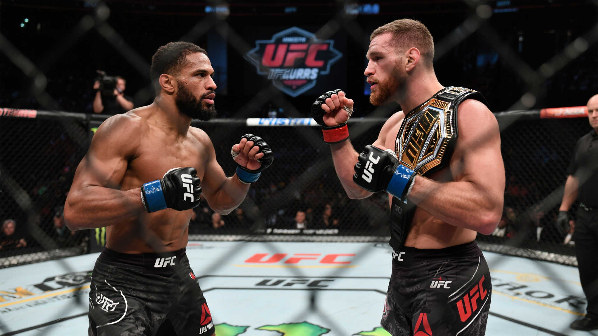 前言：
在UFC格斗界，传说与现实交织的舞台上，